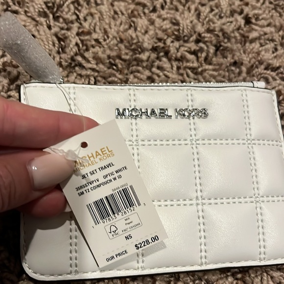 Michael Kors Jet Set Travel Small Top Zip Coin Pouch with ID Holder - Picture 5 of 11